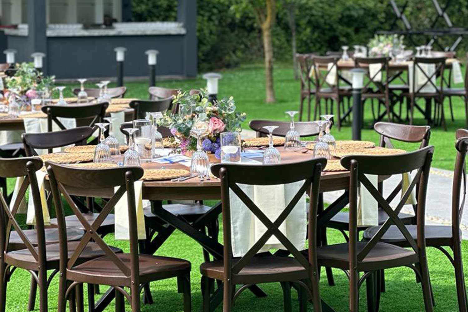 Adess Hotel